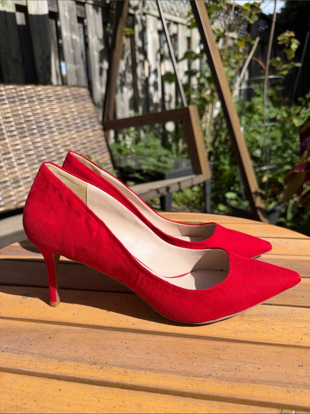 Le Château Faux‑Suede Red Heels – Size 10M – Worn Once